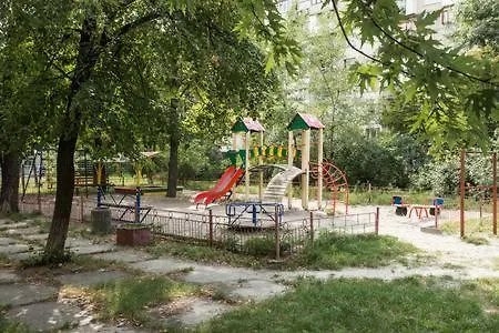 Comfortable Apartment On The River Bank Kyiv Ukraine